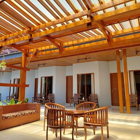Oasis Hotel Ampana Ngoại thất bức ảnh